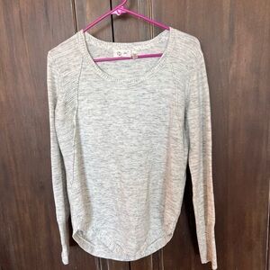 RD Style Light Gray Heathered Long Sleeve Top